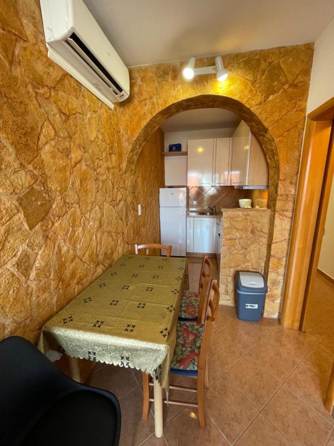 Apartment Jakasa Trogir Luaran gambar