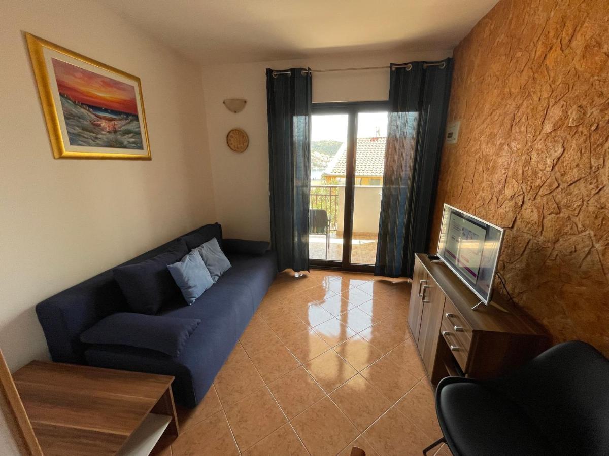 Apartment Jakasa Trogir Luaran gambar