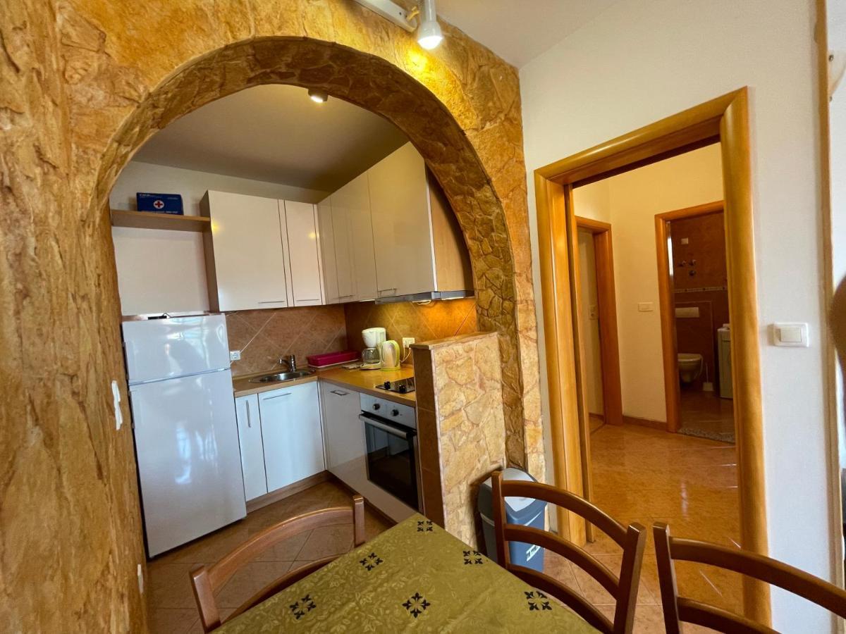 Apartment Jakasa Trogir Luaran gambar
